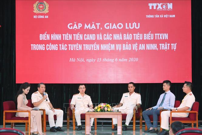 Chú thích ảnh
