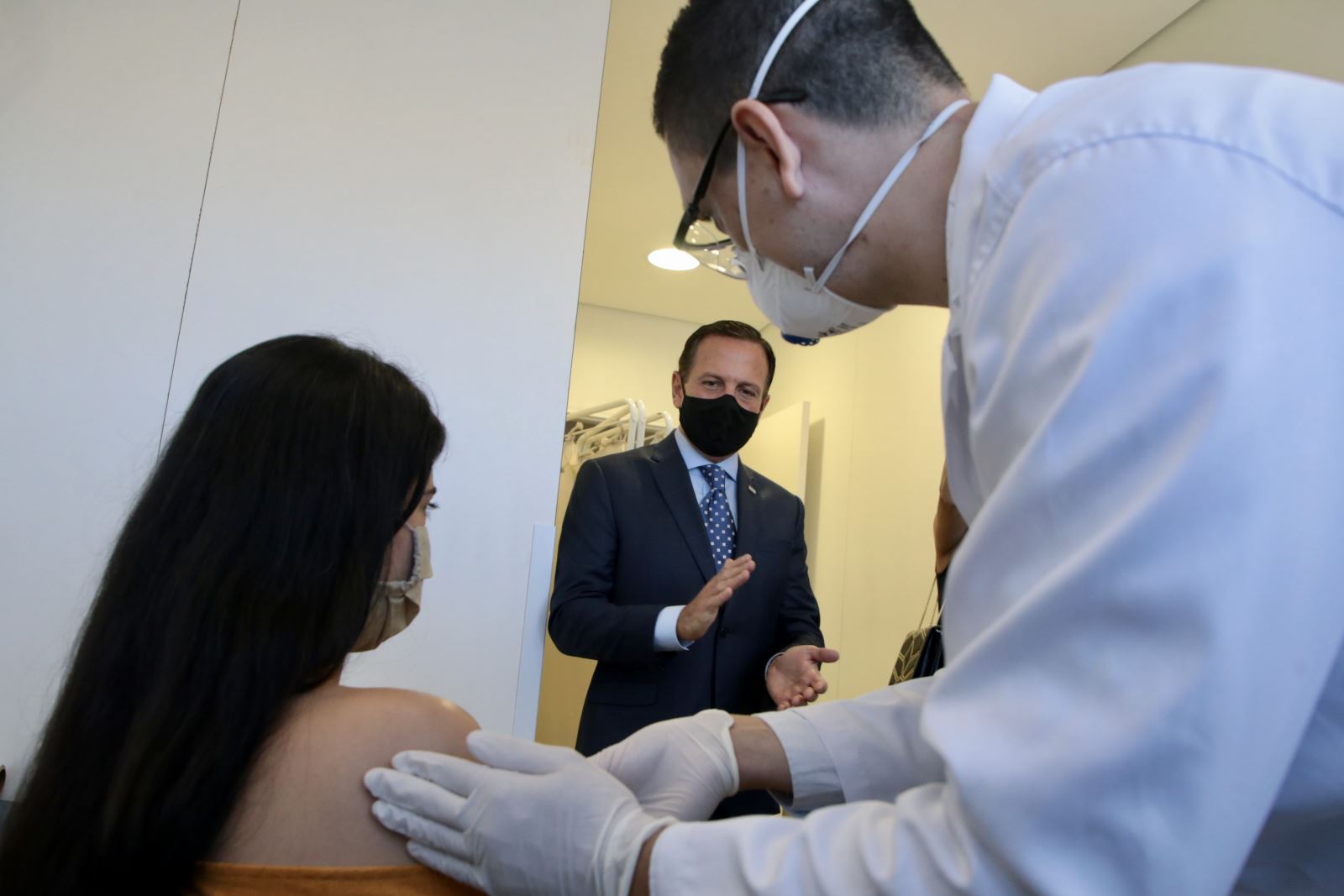 Thử nghiệm vaccine phòng COVID-19 trên tình nguyện viên tại Sao Paulo, Brazil, ngày 21/7/2020. Ảnh: AFP/TTXV