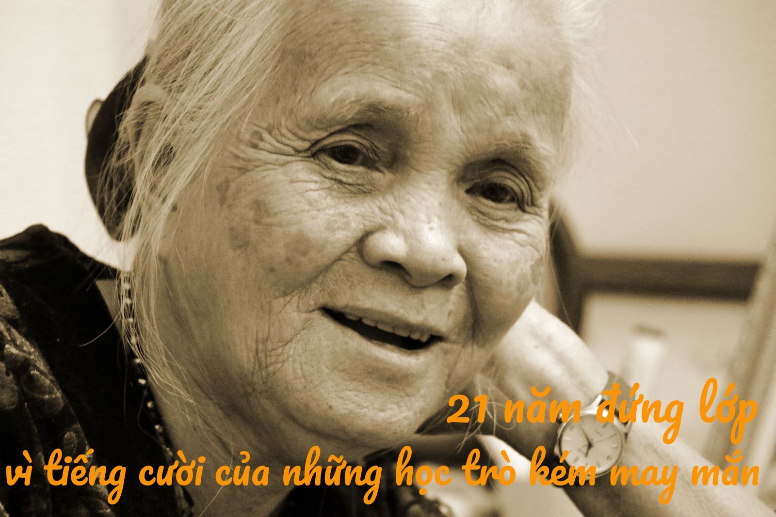 21 năm đứng lớp vì tiếng cười của những học trò kém may mắn