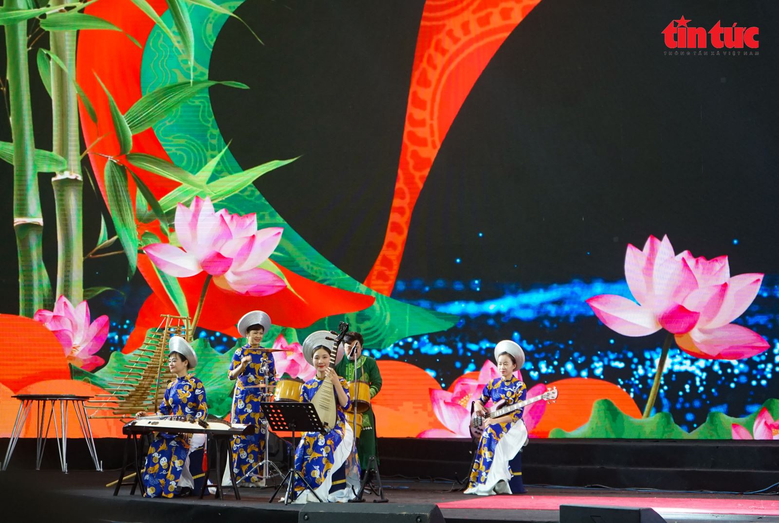 Chú thích ảnh