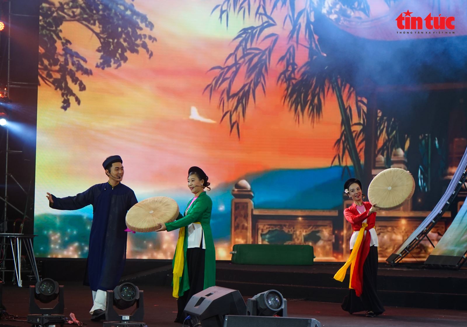 Chú thích ảnh