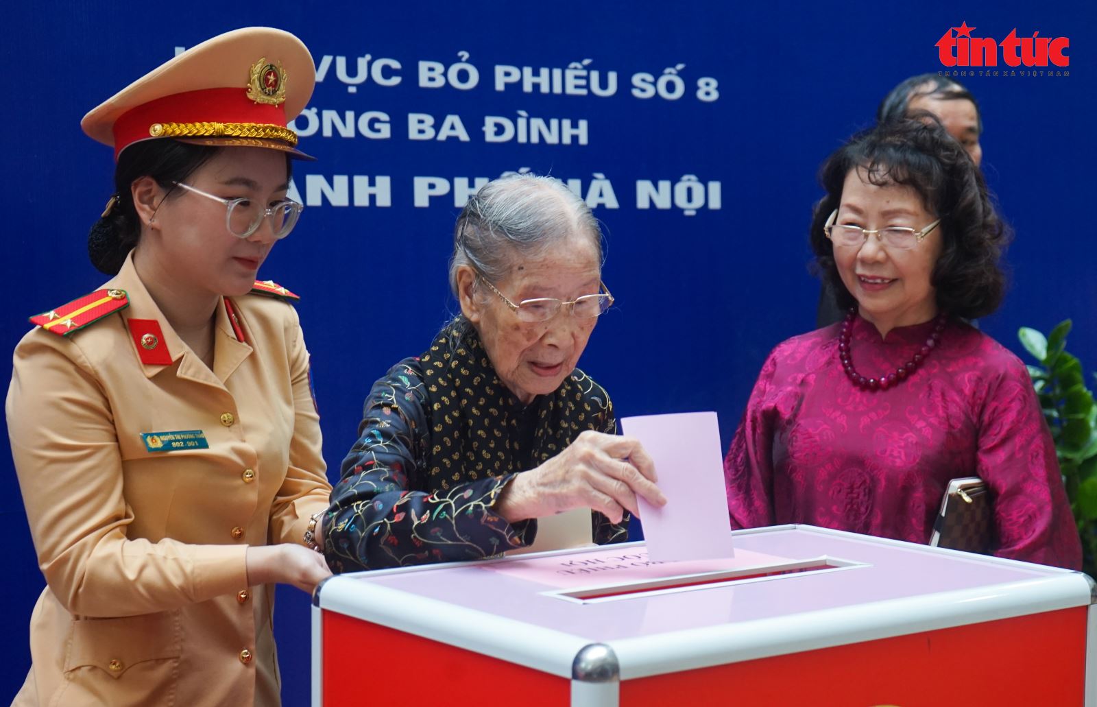 Chú thích ảnh