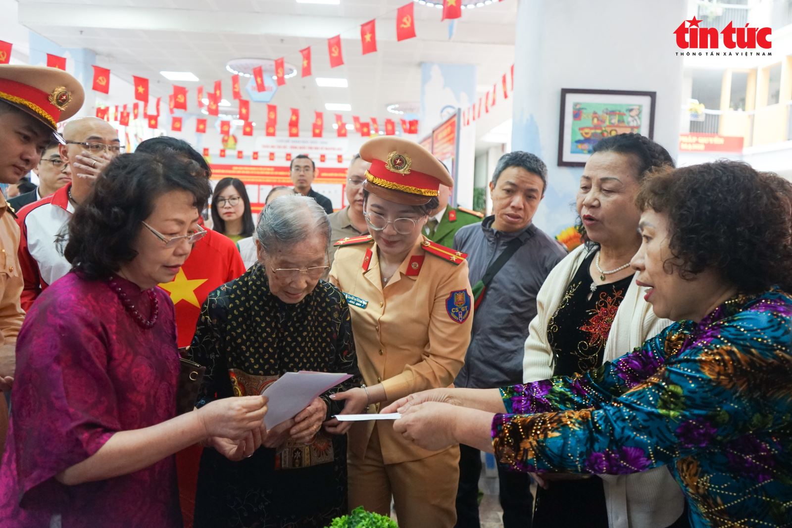 Chú thích ảnh