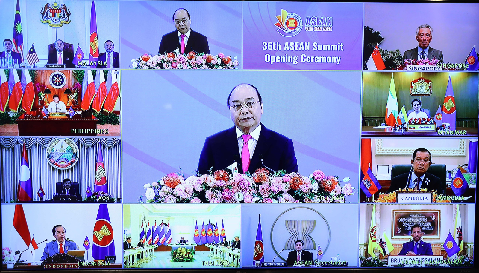 Thủ tướng Nguyễn Xuân Phúc, Chủ tịch ASEAN 2020 phát biểu khai mạc Hội nghị Cấp cao ASEAN lần thứ 36.