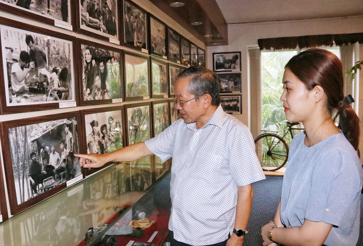 Nhà báo Phạm Nhật Nam, nguyên phóng viên khóa GP10 của Việt Nam Thông tấn xã tăng cường cho Thông tấn xã Giải phóng trong kháng chiến chống Mỹ, cứu nước.
