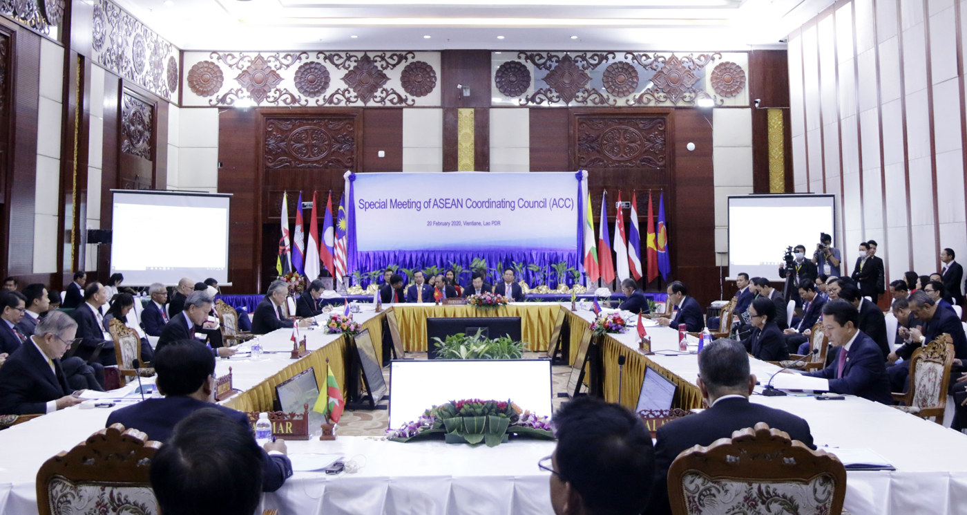 Ngoại trưởng ASEAN thảo luận về dịch COVID-19 tại cuộc họp đặc biệt của Hội đồng điều phối ASEAN diễn ra tại Lào, ngày 20/2/2020.