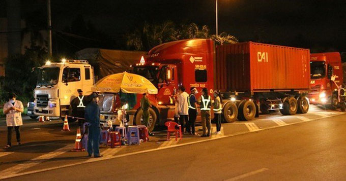 Khơi thông “luồng xanh” để đẩy nhanh vận chuyển hàng hóa.