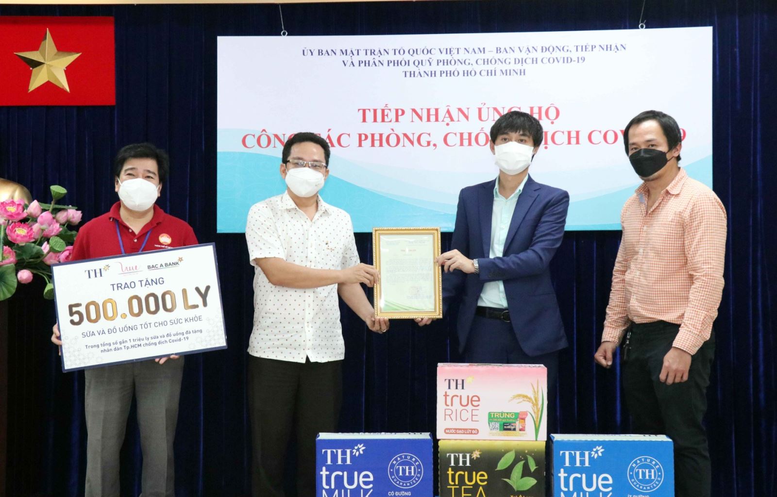 Chia sẻ khó khăn, trao yêu thương trong mùa dịch Covid- 19 ảnh 5