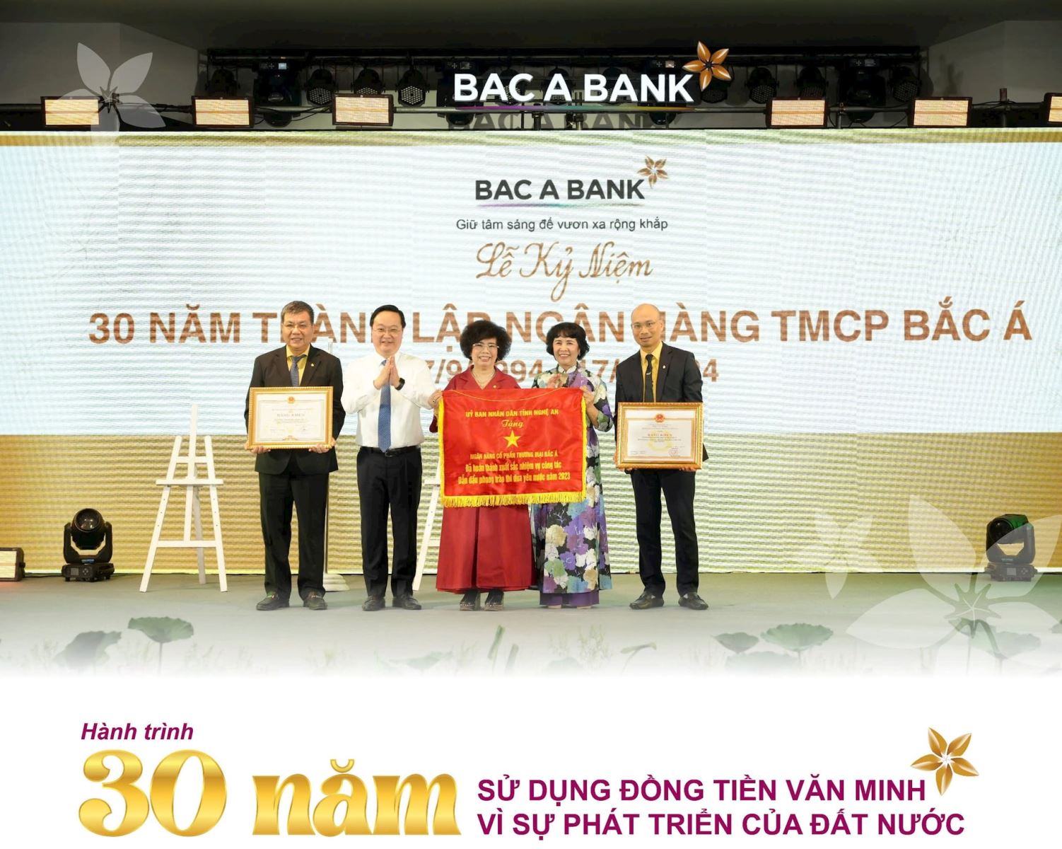 BAC A BANK: Hành trình 30 năm sử dụng đồng tiền văn minh vì sự phát triển của đất nước