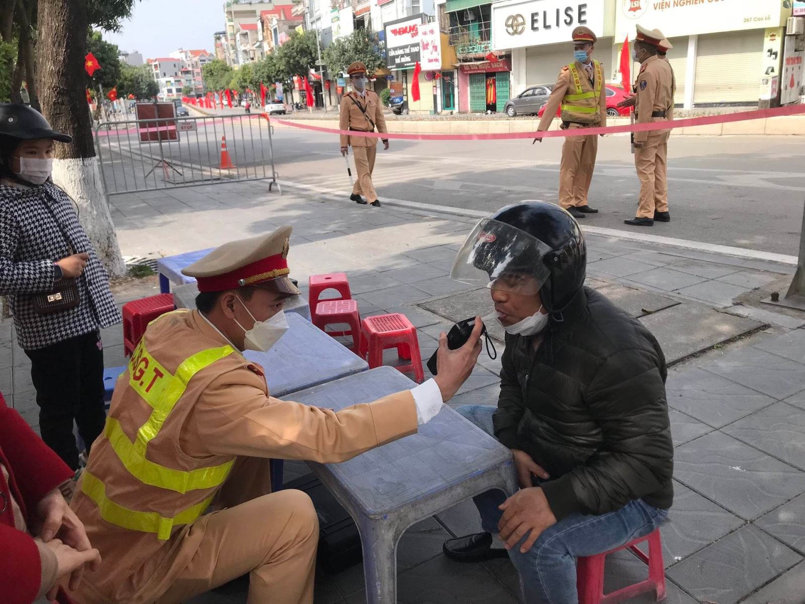 Chú thích ảnh