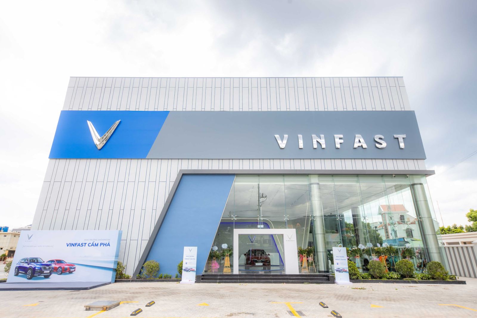 Showroom 3S đầu tiên của VinFast tại Cẩm Phả có gì đặc biệt?