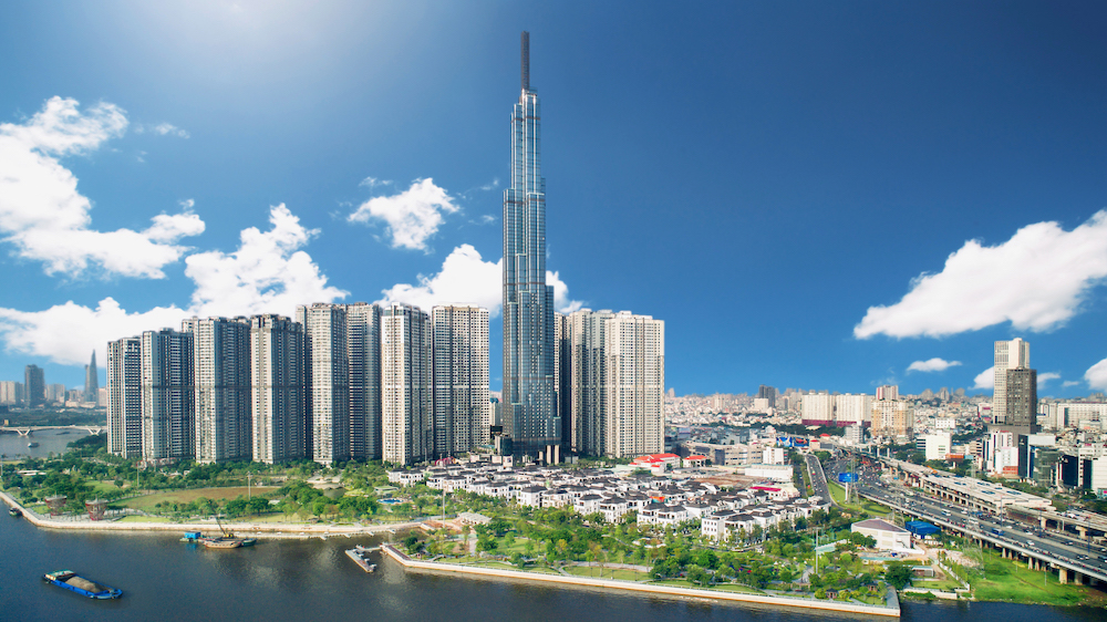 Vincom Center Landmark 81 - Vincom Mega Mall Royal City kỷ niệm ngày khai trương với loạt sự kiện hấp dẫn