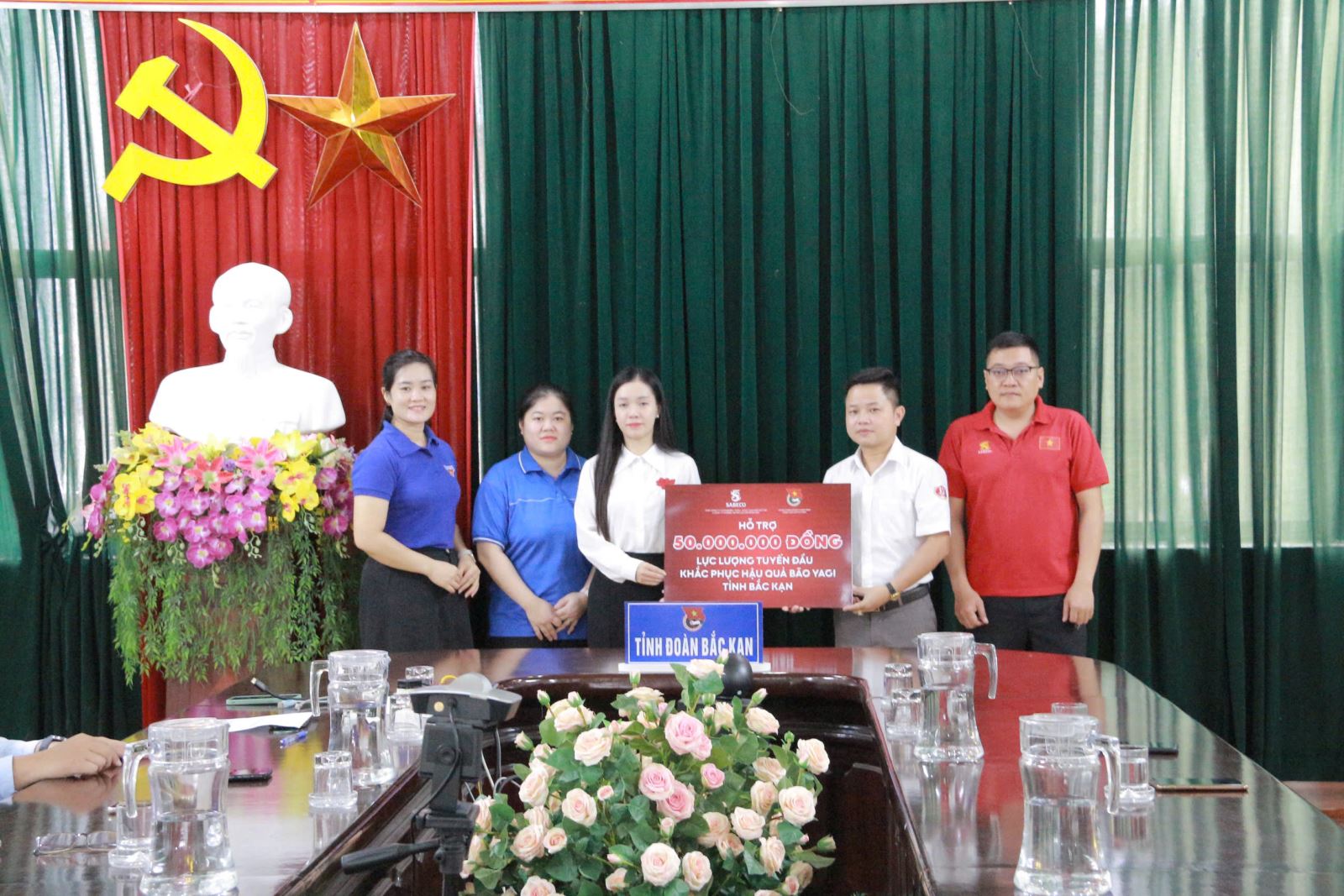 Hỗ trợ người dân vùng bão lũ tại Bắc Kạn và Cao Bằng