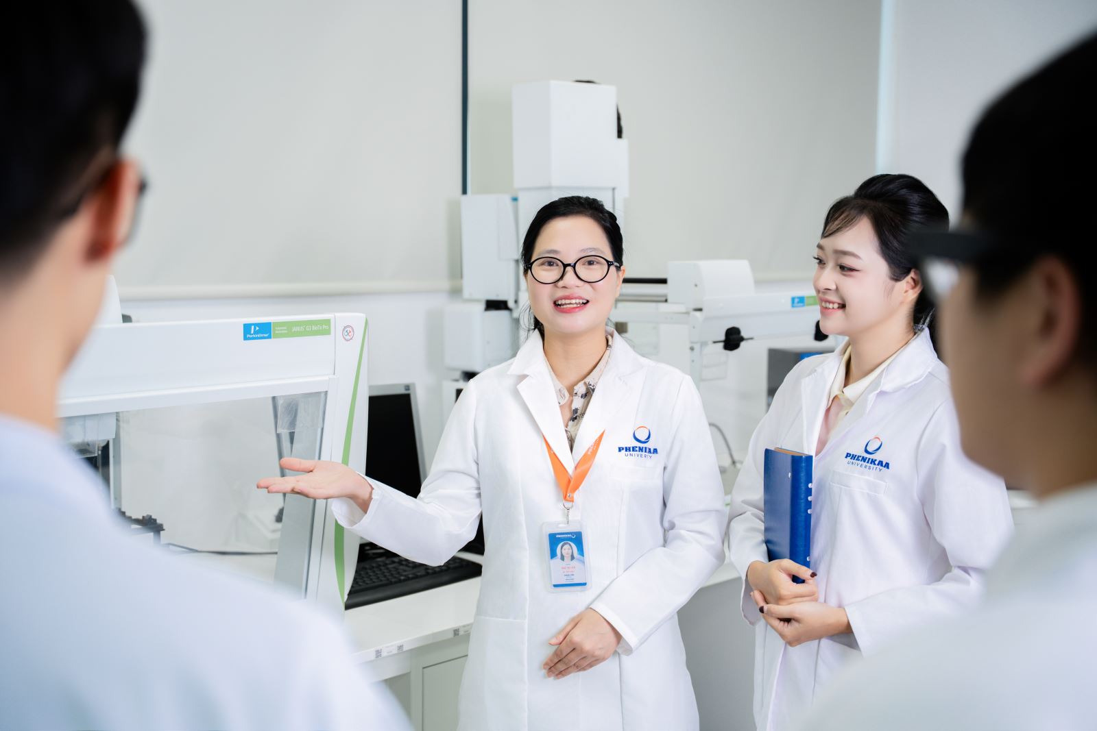 Phenikaa công bố nhiều ưu đãi, học bổng giá trị tuyển sinh sau đại học năm 2025