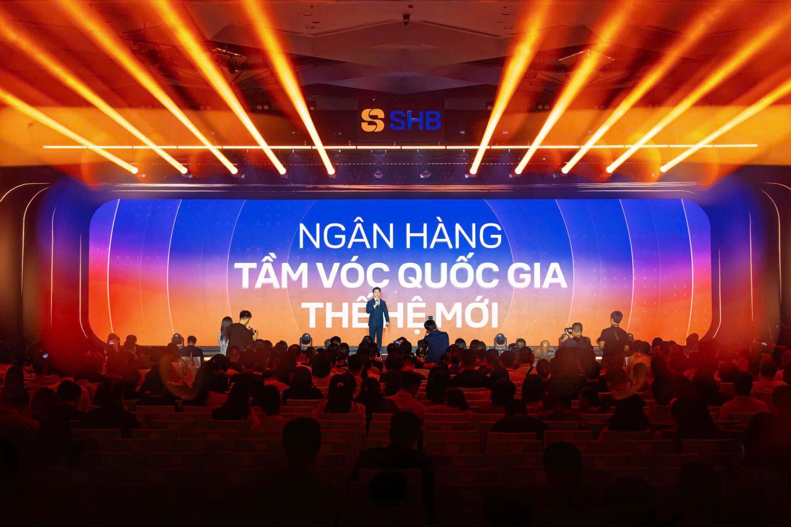 SHB và dấu ấn mới tại trung tâm Thủ đô: Từ vị thế TOP5 đến ngân hàng tầm vóc quốc gia thế hệ mới