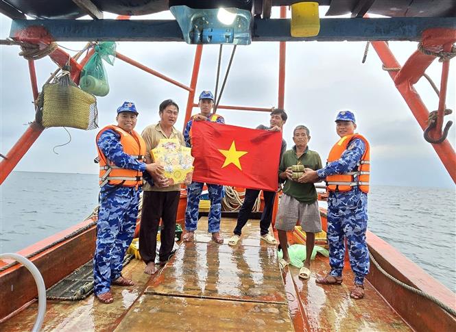  Bên Trảng Cát