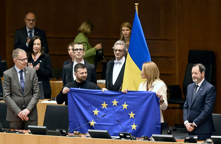 Tổng thống Ukraine Zelensky trong chuyến thăm Nghị viện châu Âu tháng 2/2023. Ảnh: AFP
