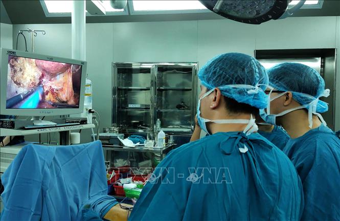 Lần đầu ngành Y miền Trung nội soi cắt gan cho bệnh nhân ung thư