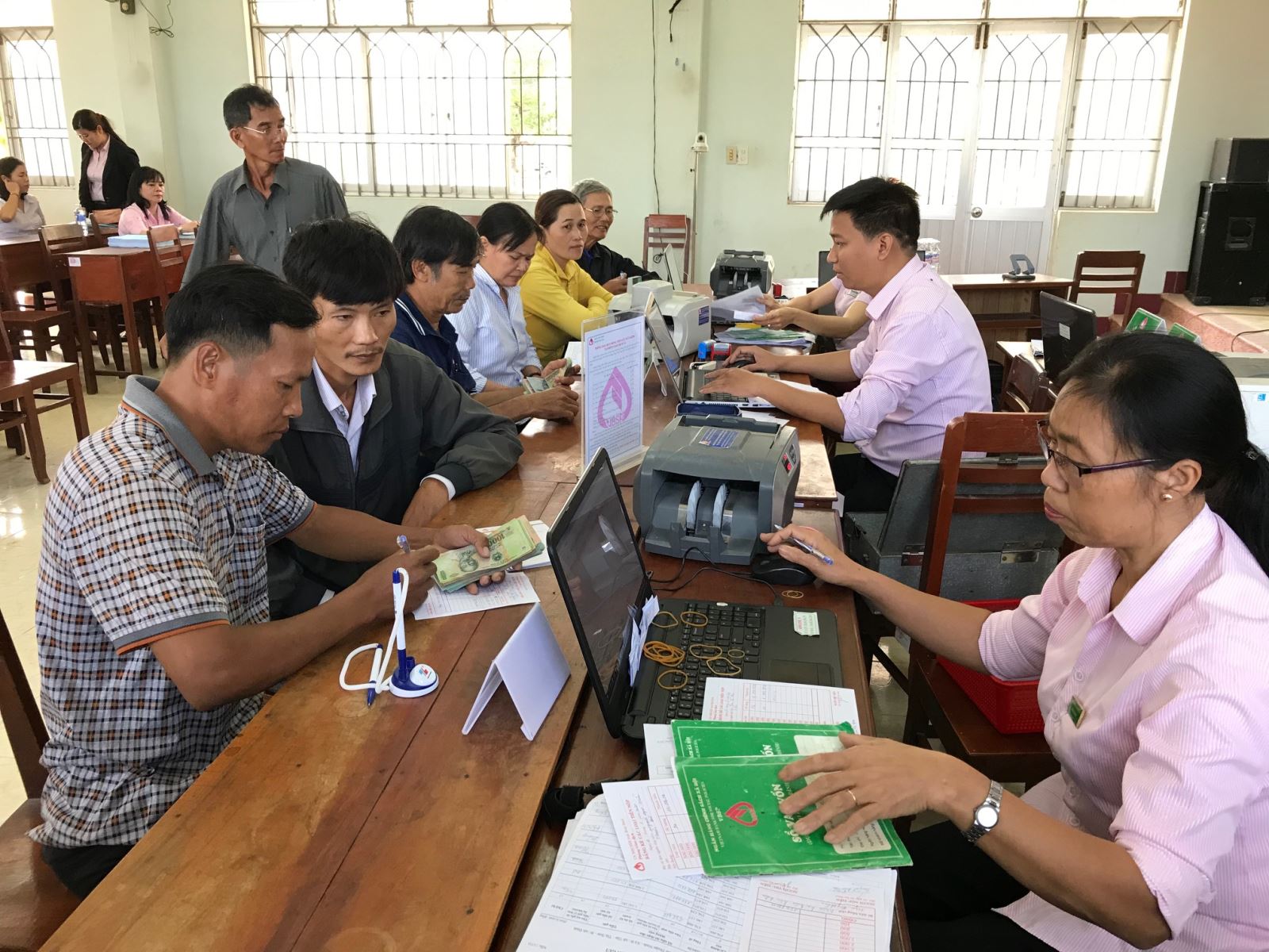 Chú thích ảnh