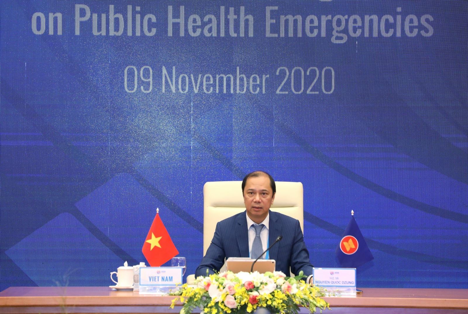 Thứ trưởng Bộ Ngoại giao Nguyễn Quốc Dũng, Trưởng SOM ASEAN của Việt Nam chủ trì cuộc họp lần thứ 5 Nhóm Công tác liên ngành thuộc Hội đồng Điều phối ASEAN về Ứng phó các tình huống y tế công cộng khẩn cấp theo hình thức trực tuyến.