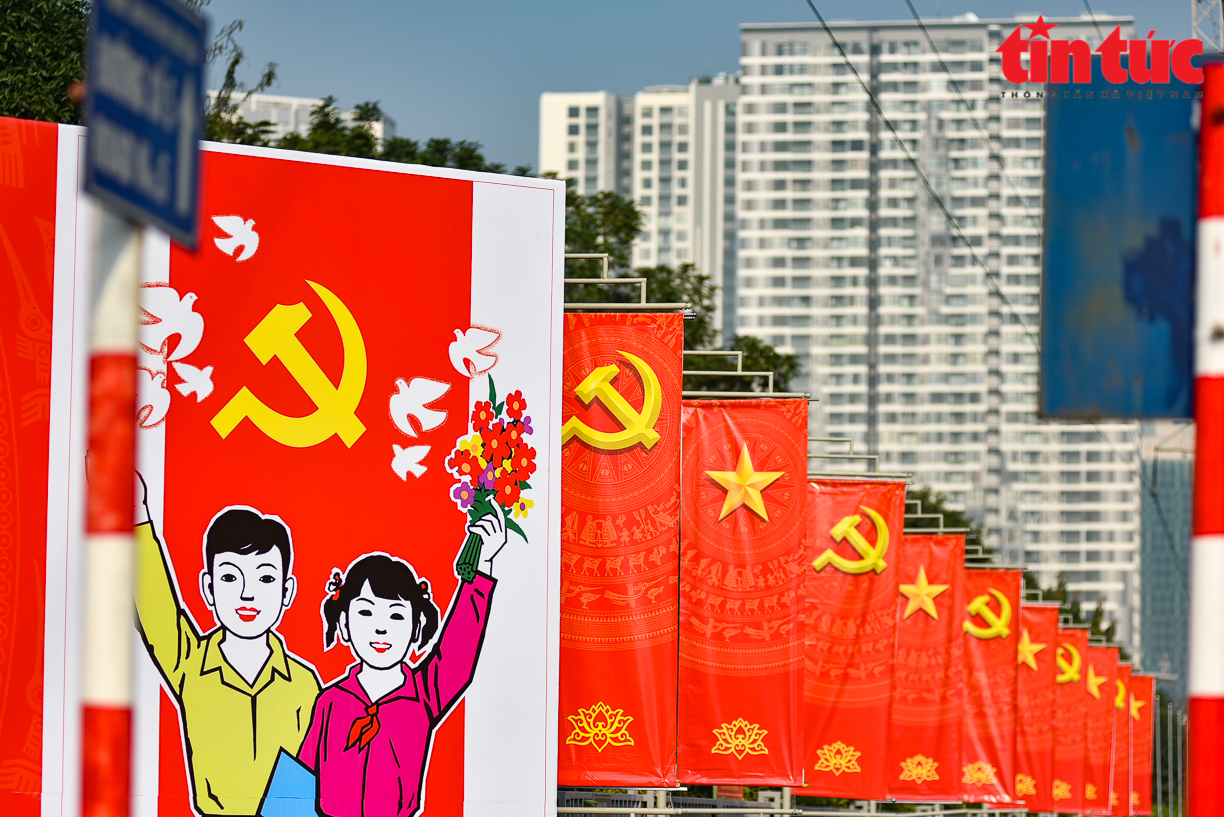 Nhân dân tham gia giám sát, phản biện xã hội, góp ý xây dựng đảng, phòng, chống tham nhũng.