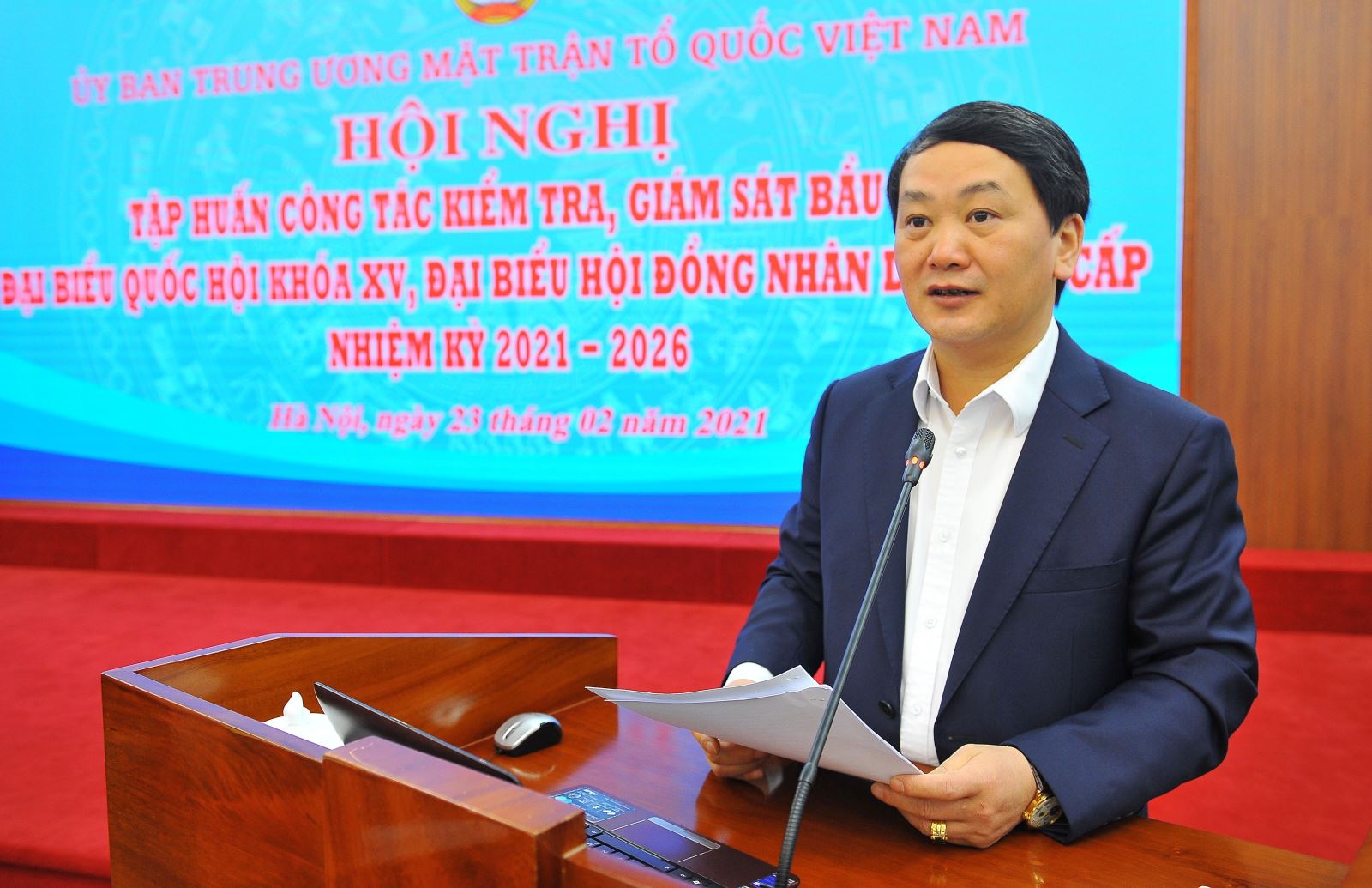 Ông Hầu A Lềnh, Ủy viên Trung ương Đảng, Phó Chủ tịch, Tổng Thư ký Ủy ban Trung ương Mặt trận Tổ quốc Việt Nam, Phó Trưởng ban Chỉ đạo công tác bầu cử Ủy ban Trung ương Mặt trận Tổ quốc Việt Nam.