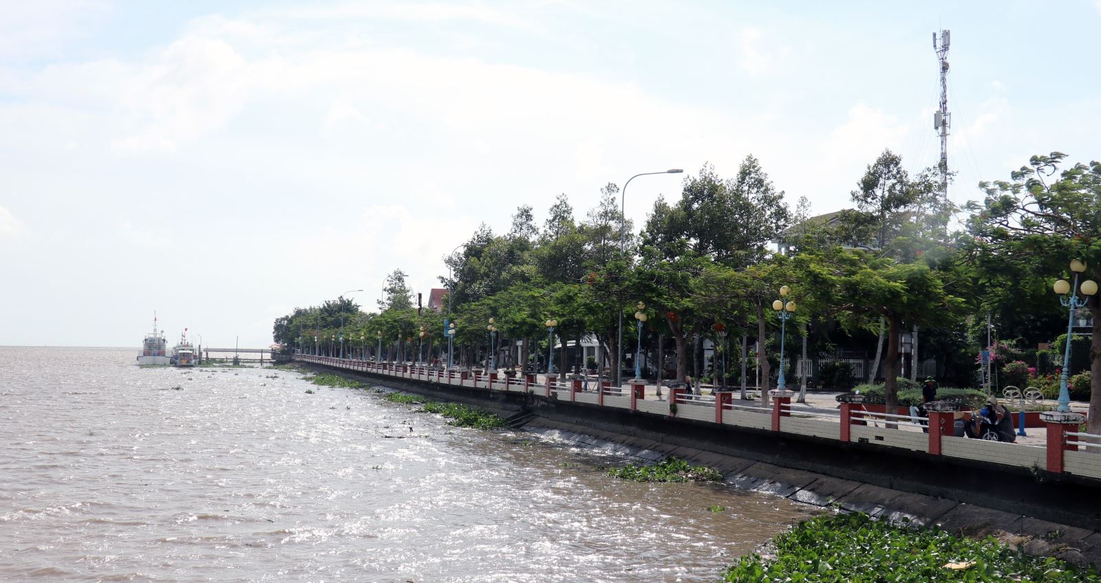 Công trình kè phòng, chống sạt lở bờ biển kết hợp chỉnh trang đô thị tại thành phố Rạch Giá (Kiên Giang).