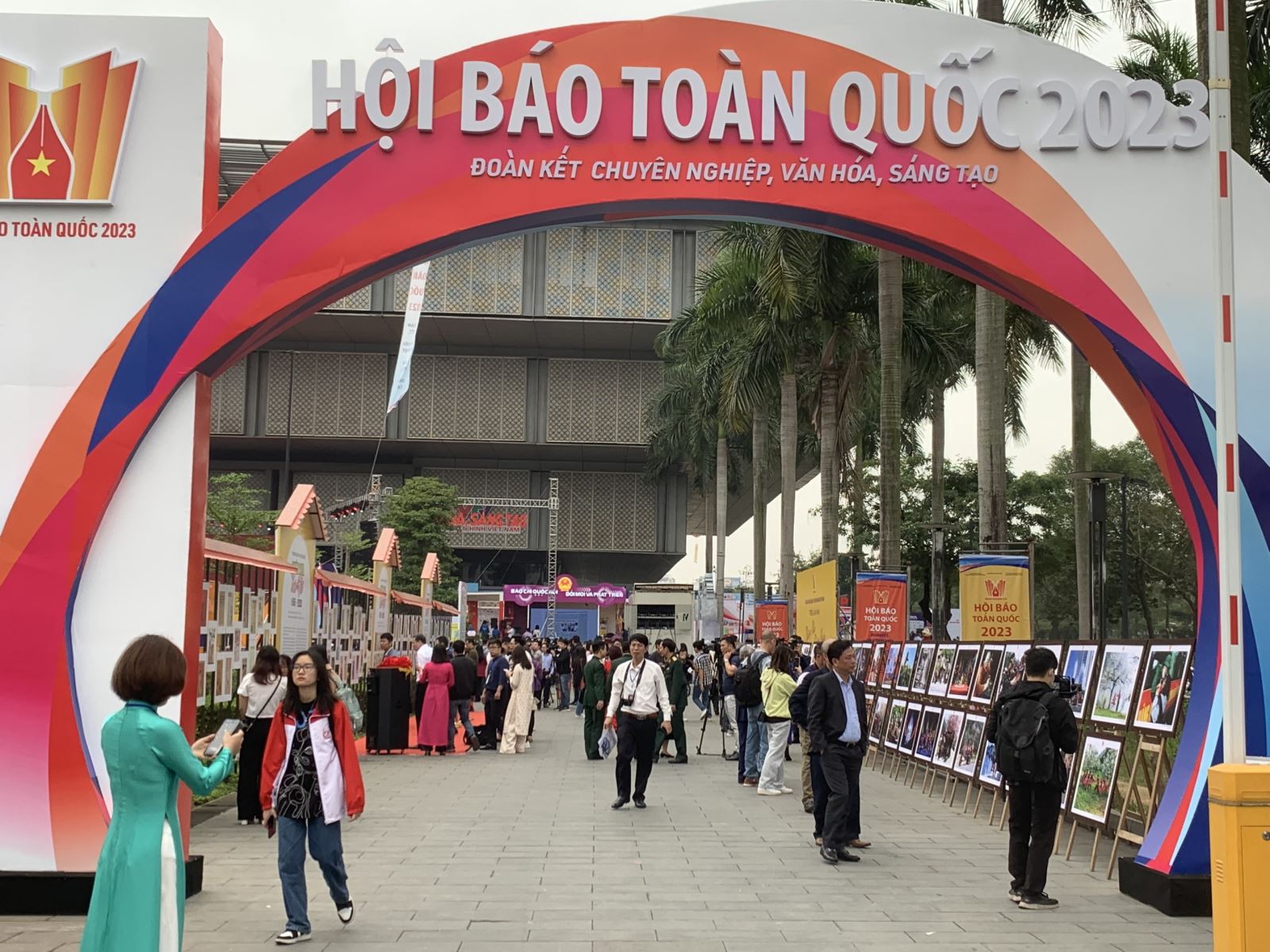 Chú thích ảnh