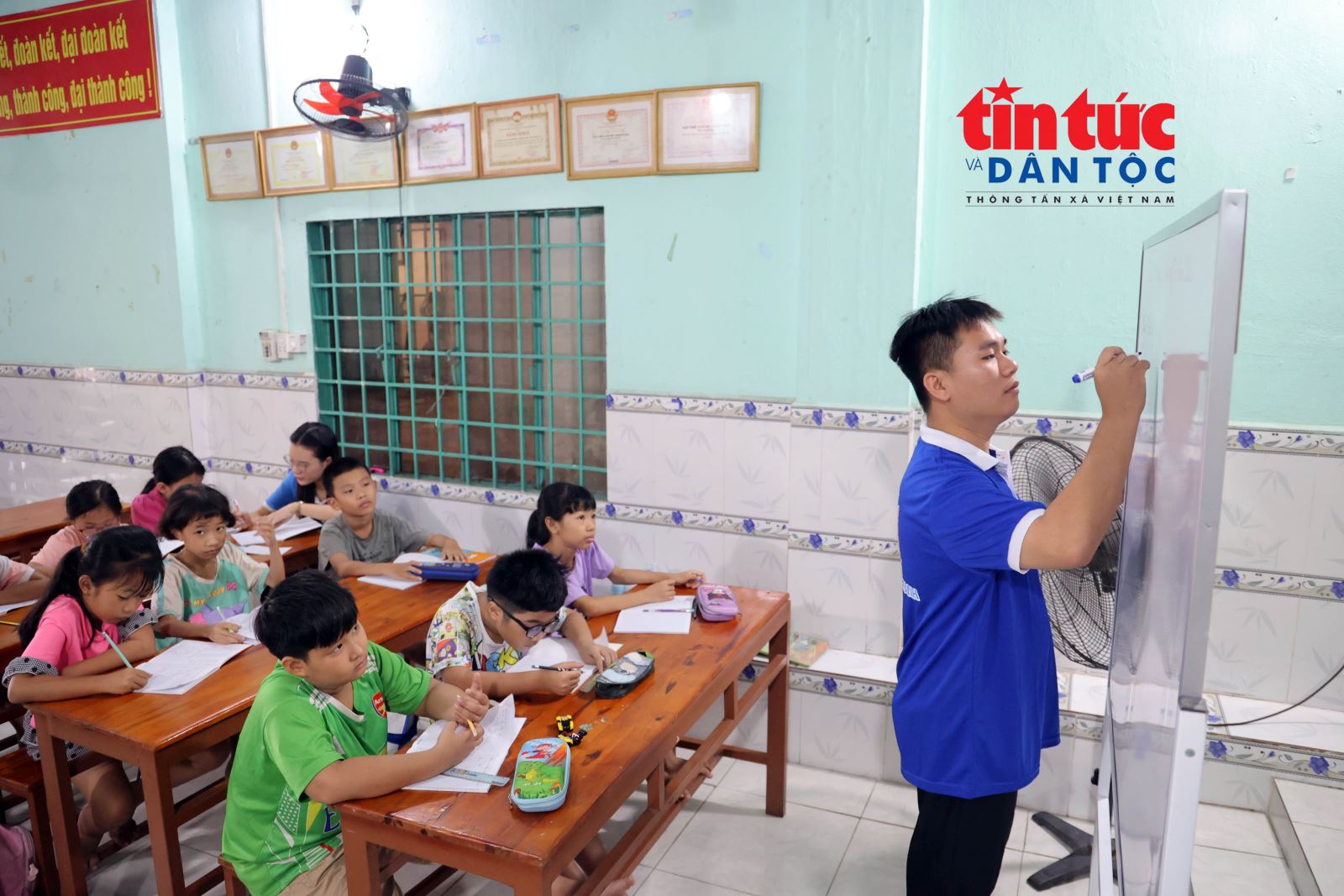 Chú thích ảnh