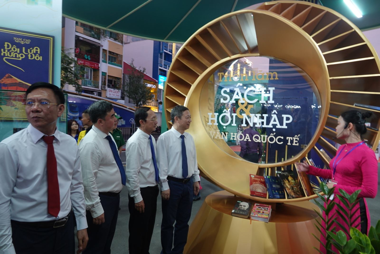 Chú thích ảnh