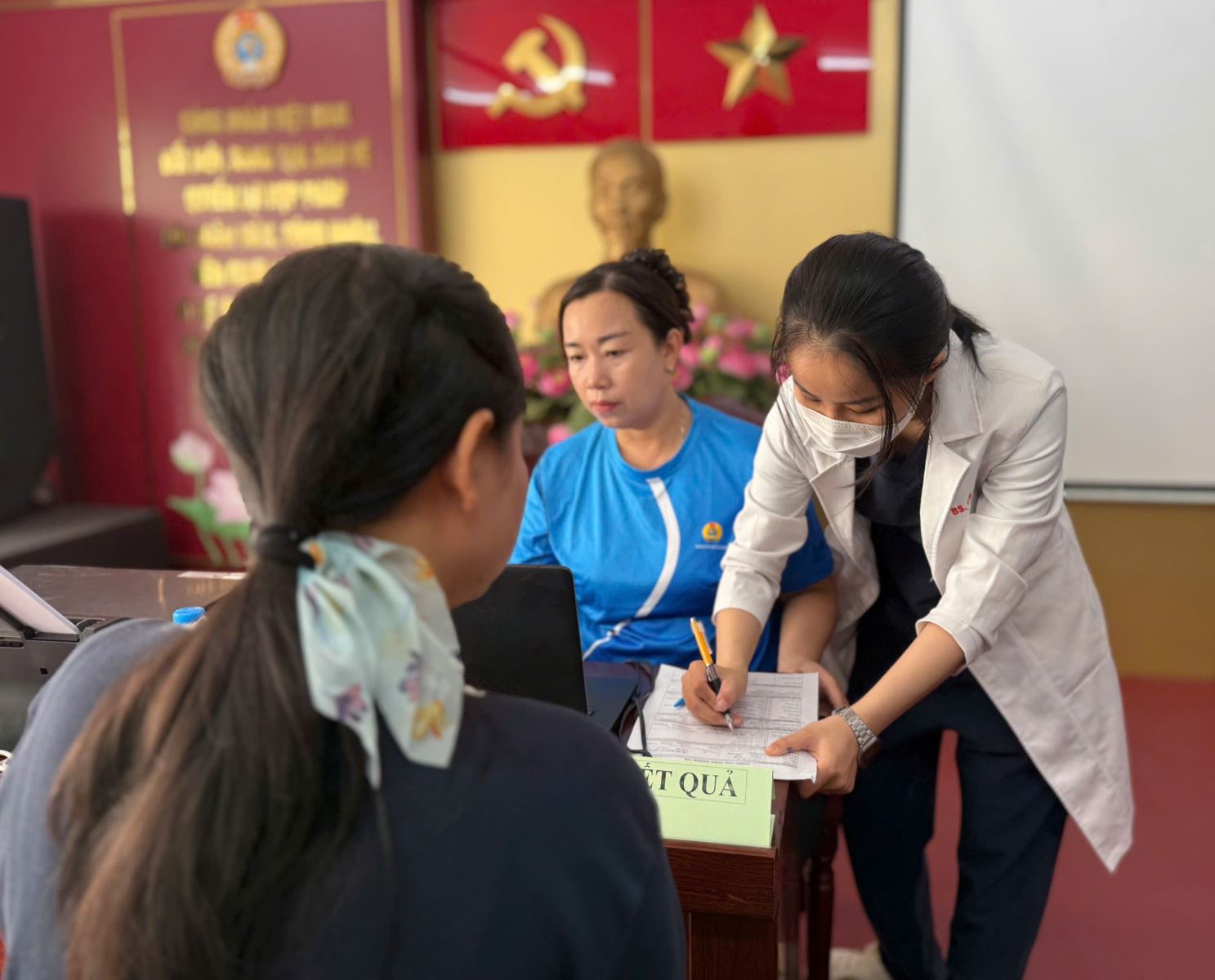 Chú thích ảnh