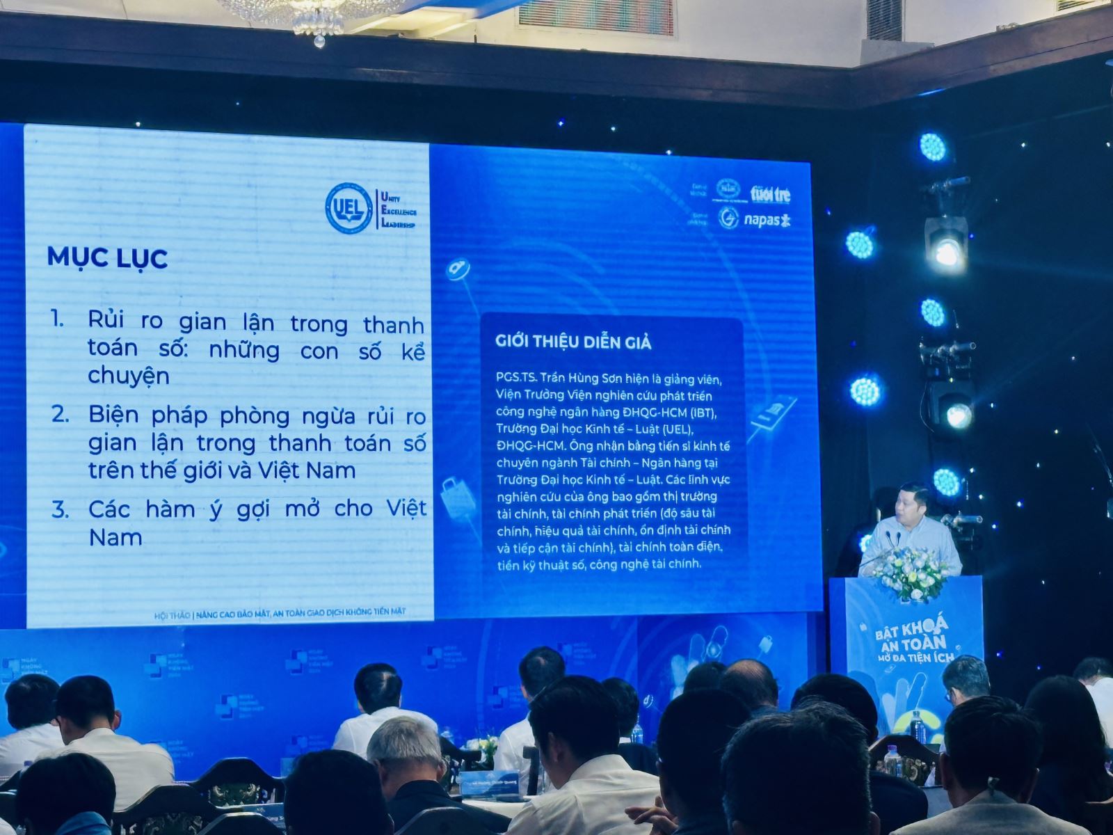 Chú thích ảnh