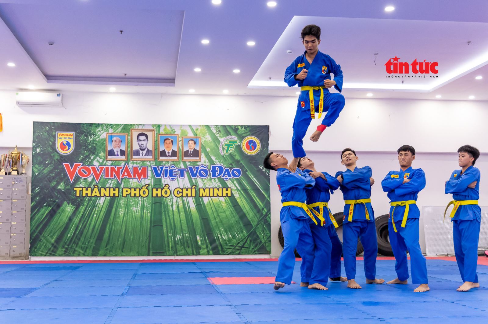 Chú thích ảnh