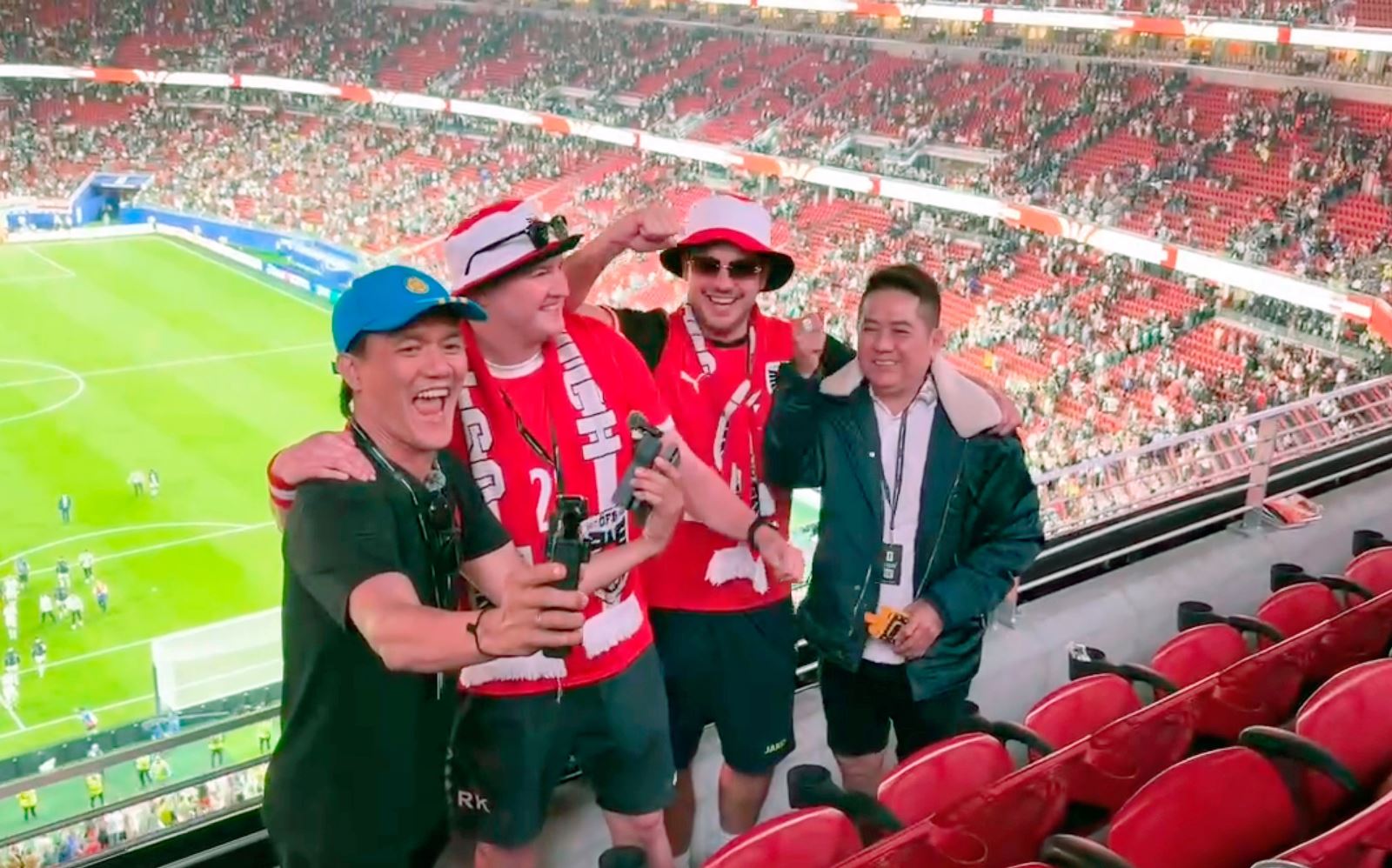 Hành trình của đội ngũ làm phim ‘AH đi cùng World Cup’