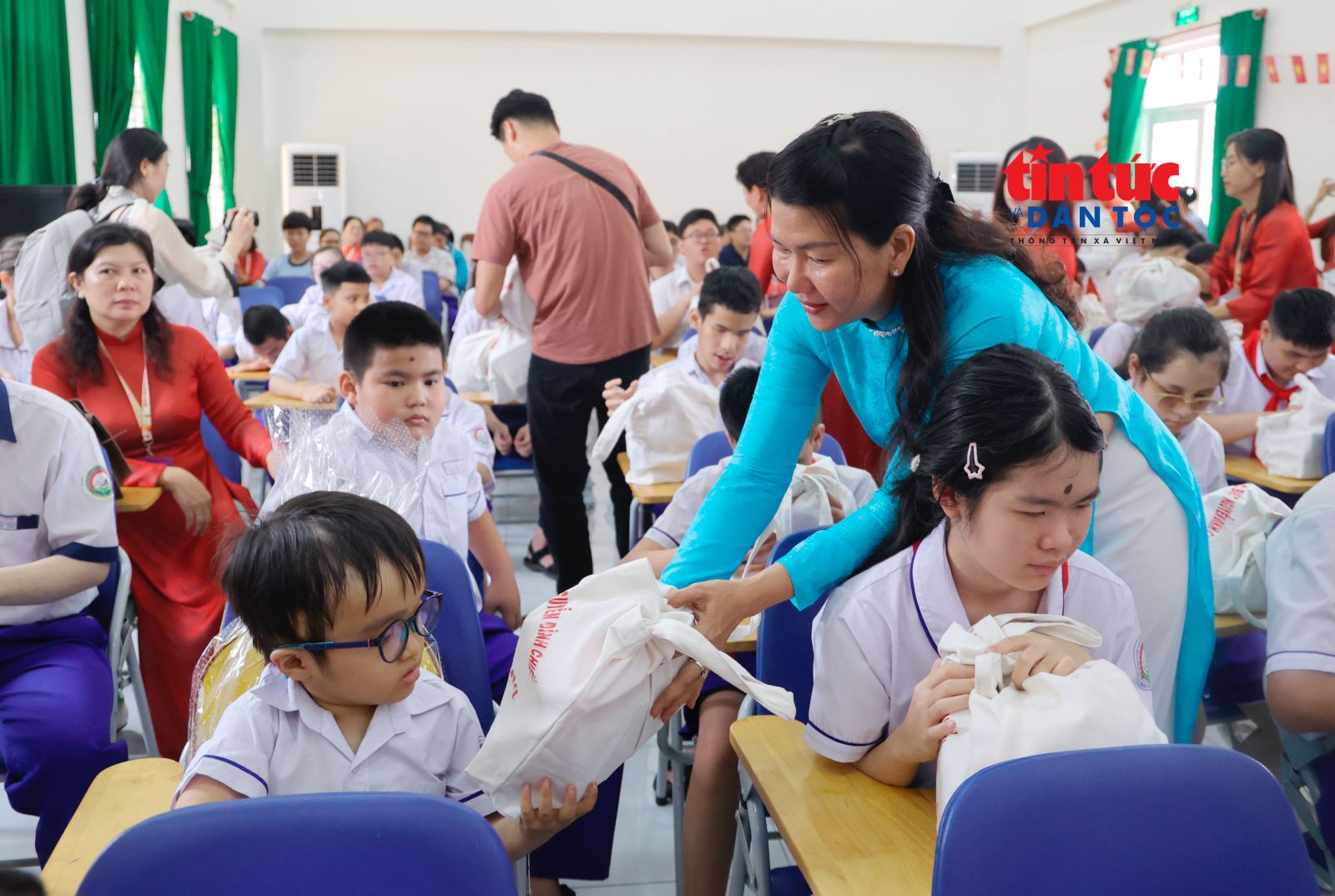 Chú thích ảnh