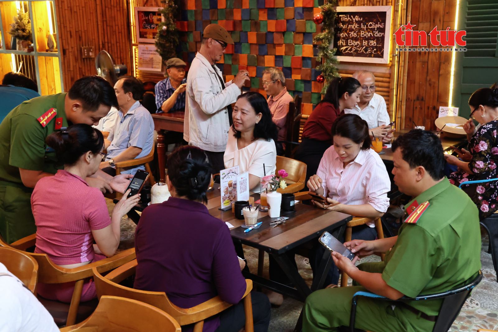 Chú thích ảnh