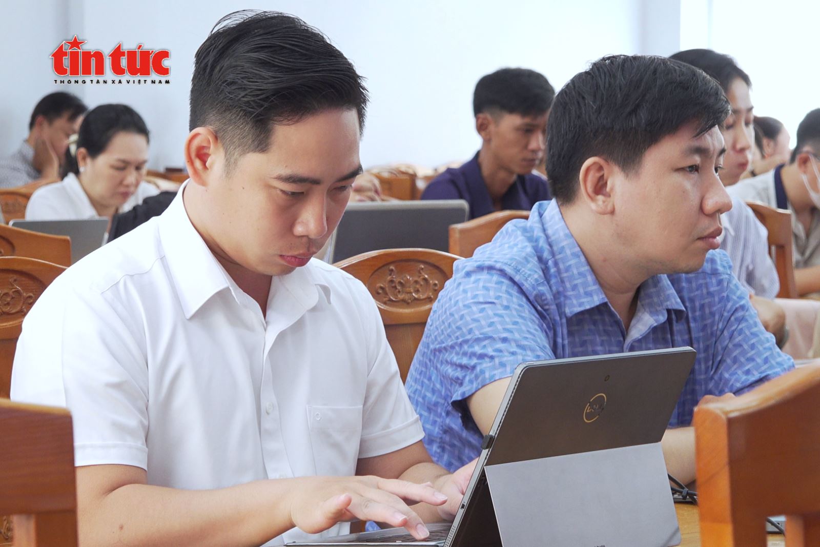Chú thích ảnh